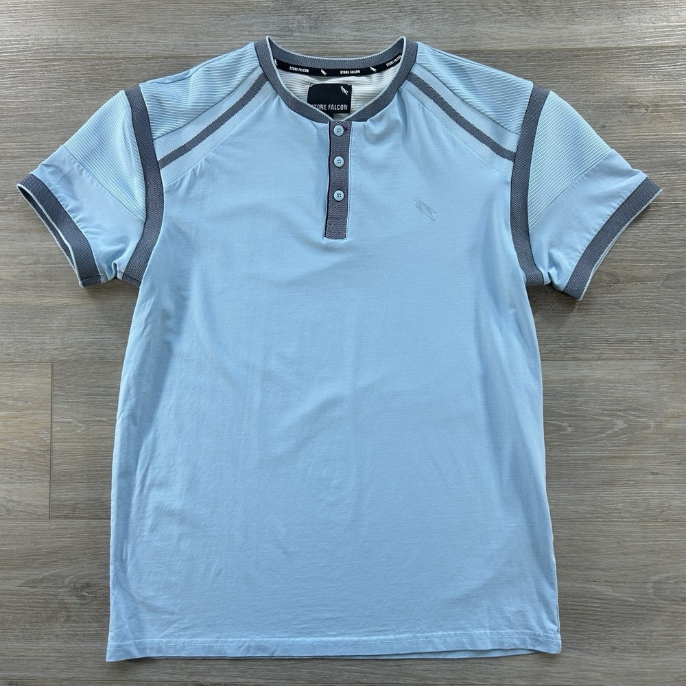 Stone Falcon Shirt Mens Medium‎ Light Blue Short Sleeve Henley Stretch Logo Tee